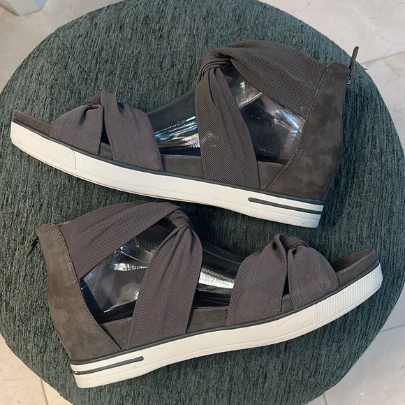 Eileen Fisher Zanya Mesh Gray Sneaker Sandal - Picture 11 of 11